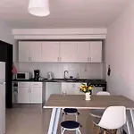 Cozy 2 Bedroom In Olhao * Quelfes