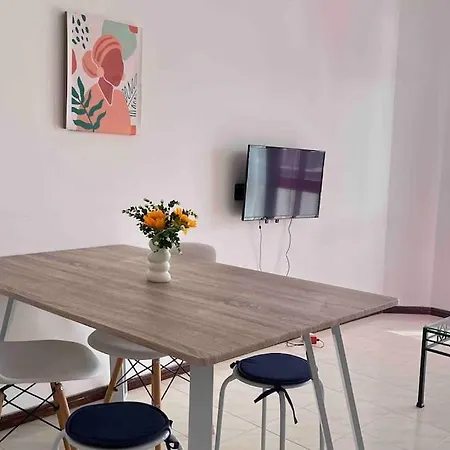 Cozy 2 Bedroom In Olhao Lejlighed Quelfes